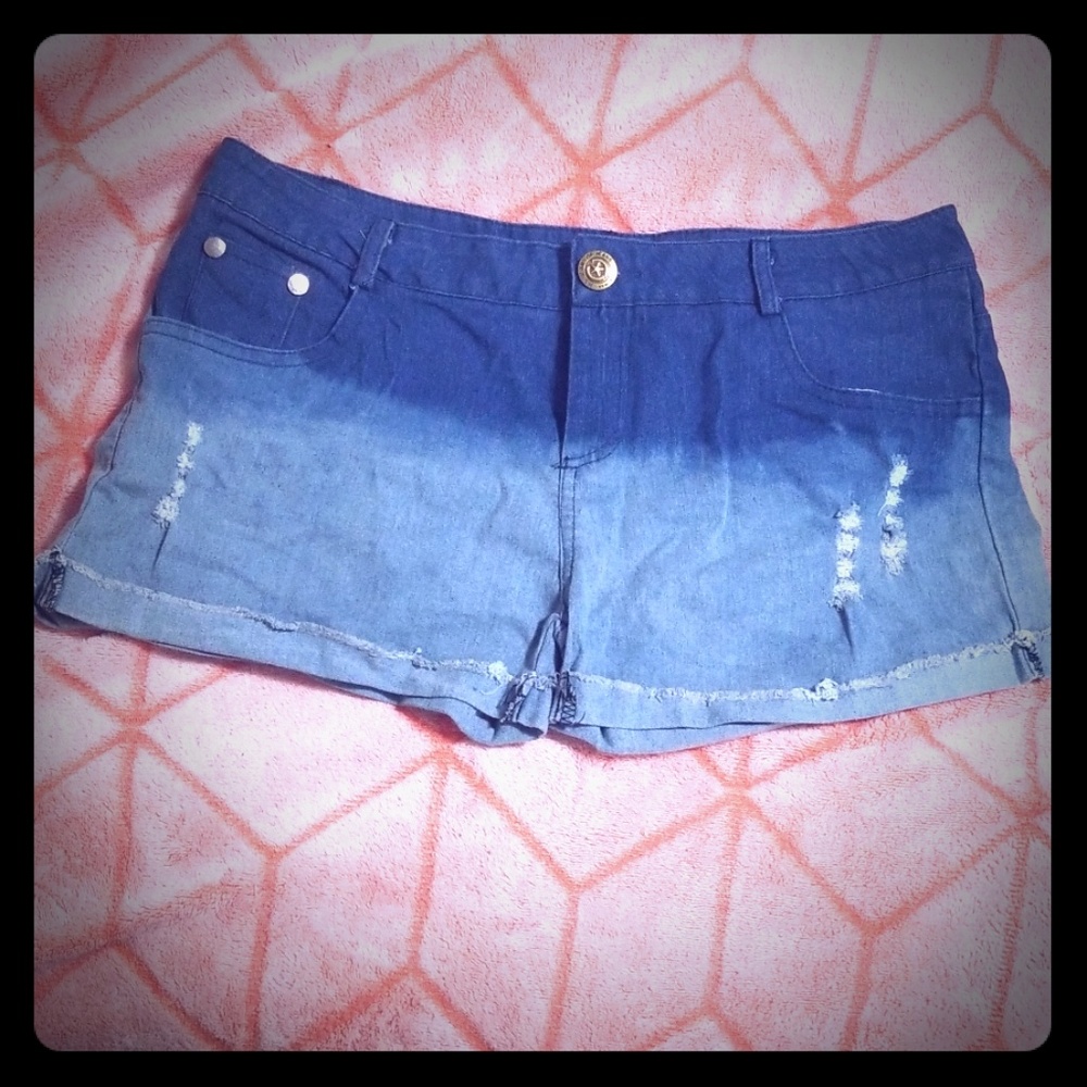 Streatchy shorts